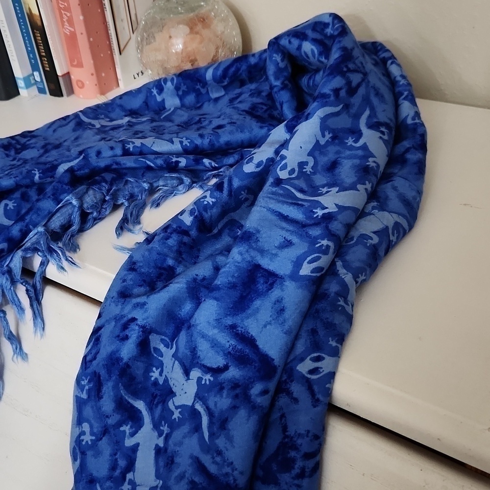Blue Wrap Animal Rayon Cover Up Beach Vacation Cruise Bikini Cover - Picture 6 of 7